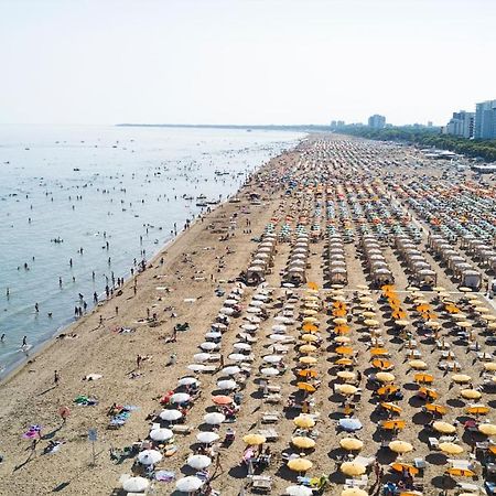 Appartamenti Lucerna Lignano Sabbiadoro Zewnętrze zdjęcie