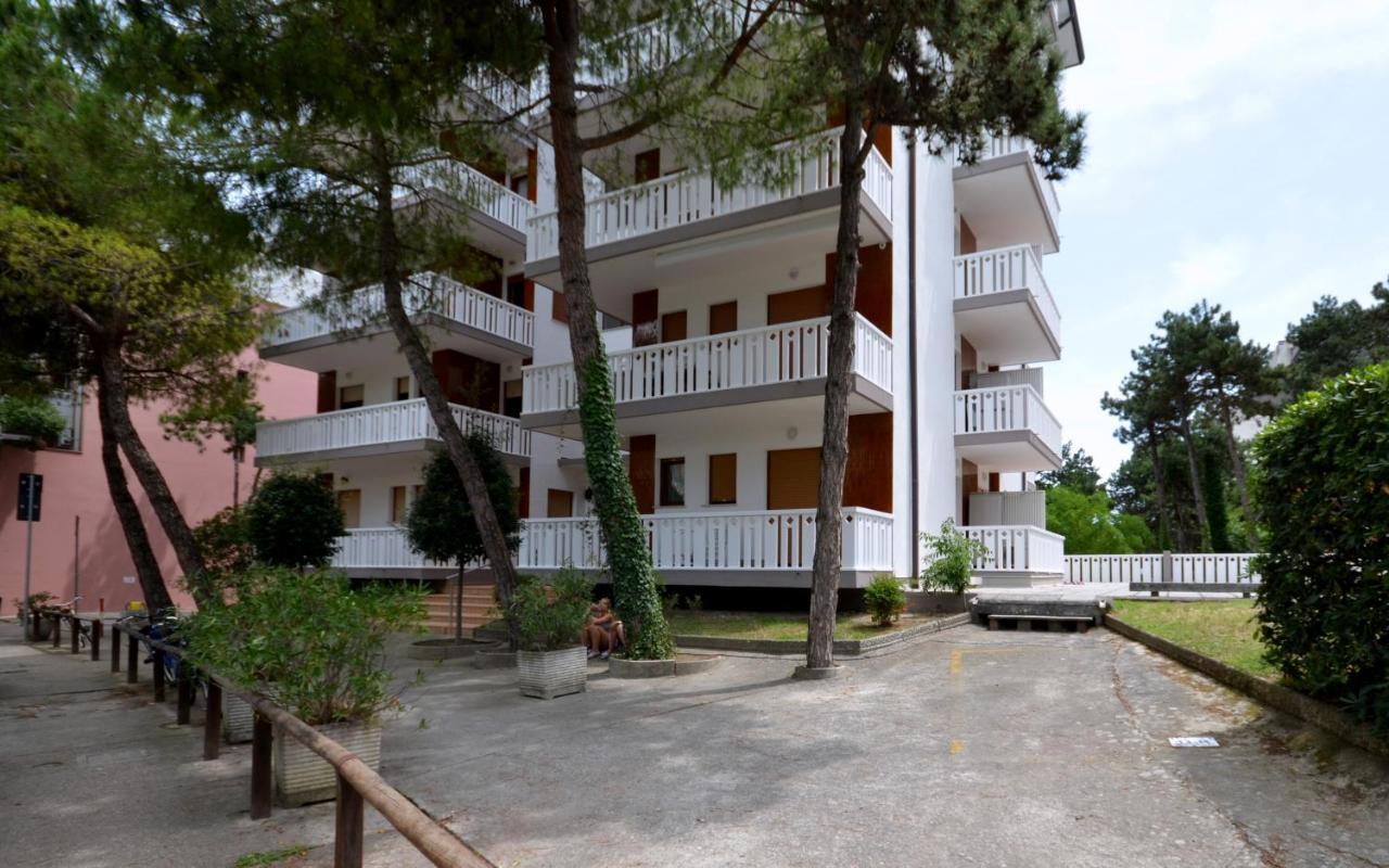 Appartamenti Lucerna Lignano Sabbiadoro Zewnętrze zdjęcie